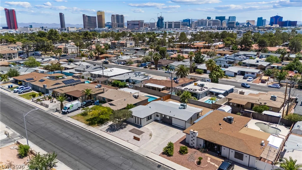 3813 El Conlon, Las Vegas, NV 89102