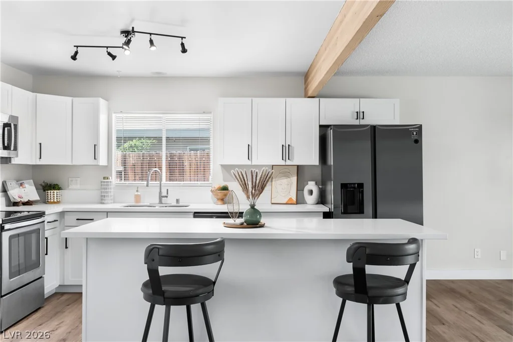 3813 El Conlon, Las Vegas, NV 89102