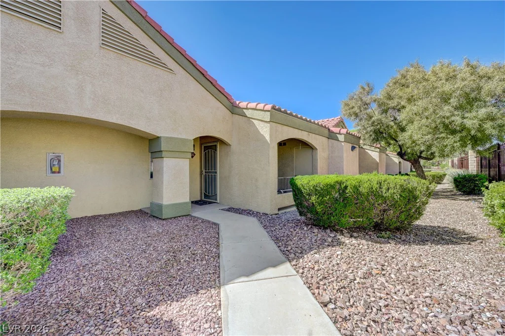 7885 Flamingo, Las Vegas, NV 89147