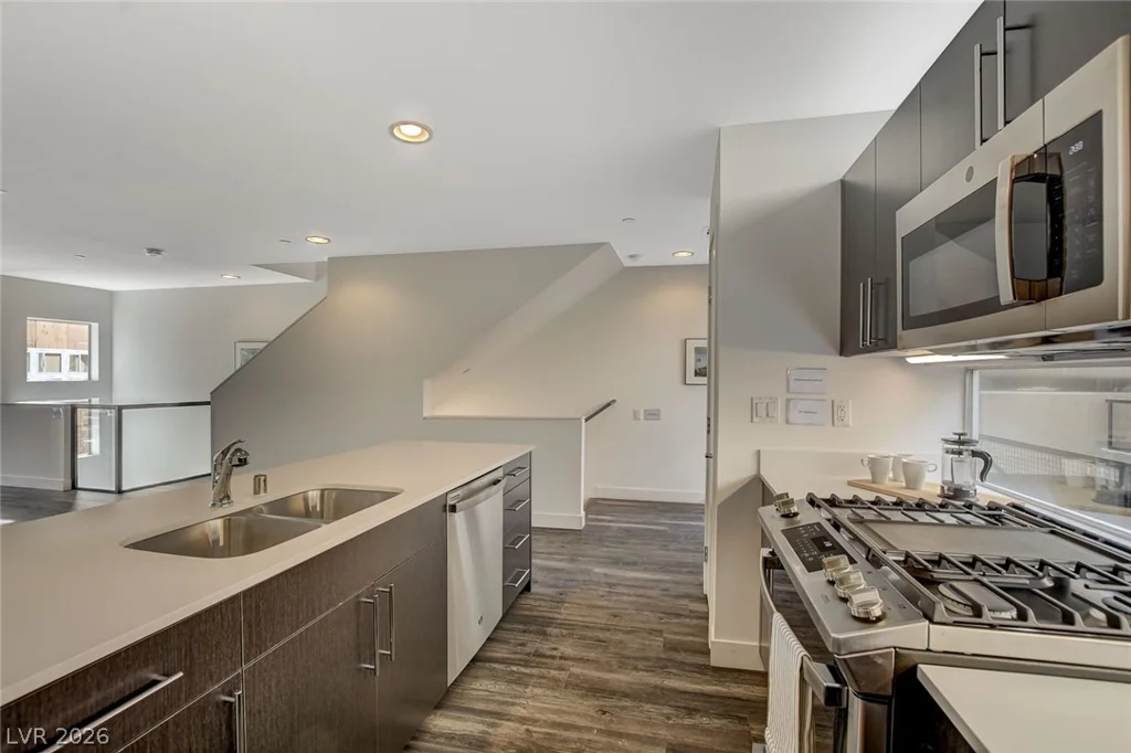 2002 Lewis, Las Vegas, NV 89101