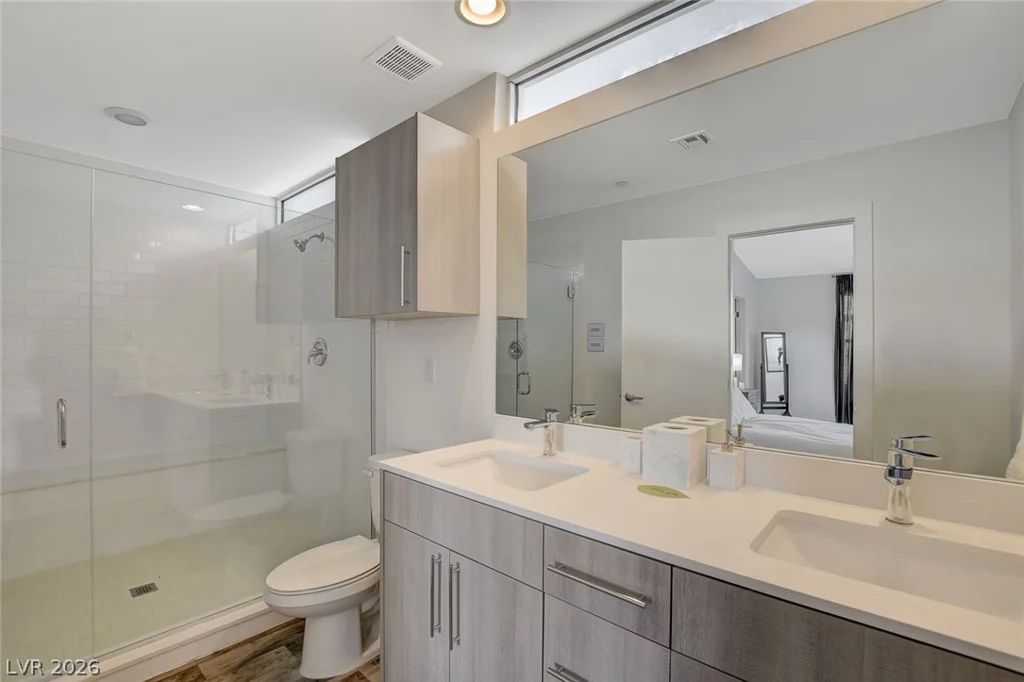 2002 Lewis, Las Vegas, NV 89101