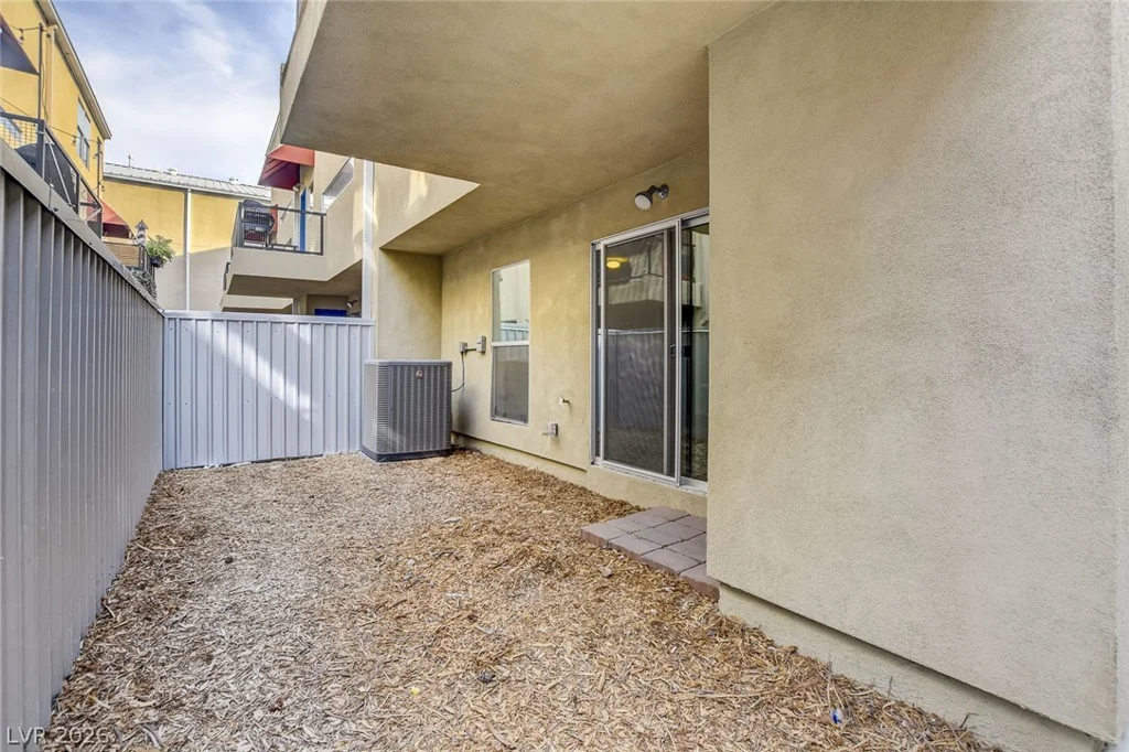 2002 Lewis, Las Vegas, NV 89101