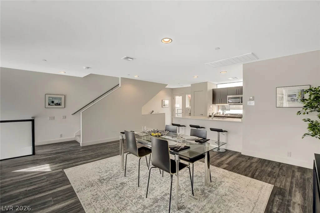 2002 Lewis, Las Vegas, NV 89101