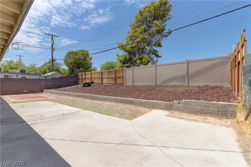 3175 Palmdale, Las Vegas, NV 89121