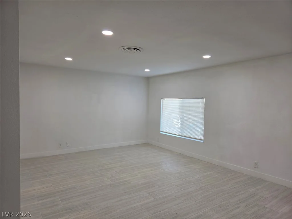 3175 Palmdale, Las Vegas, NV 89121