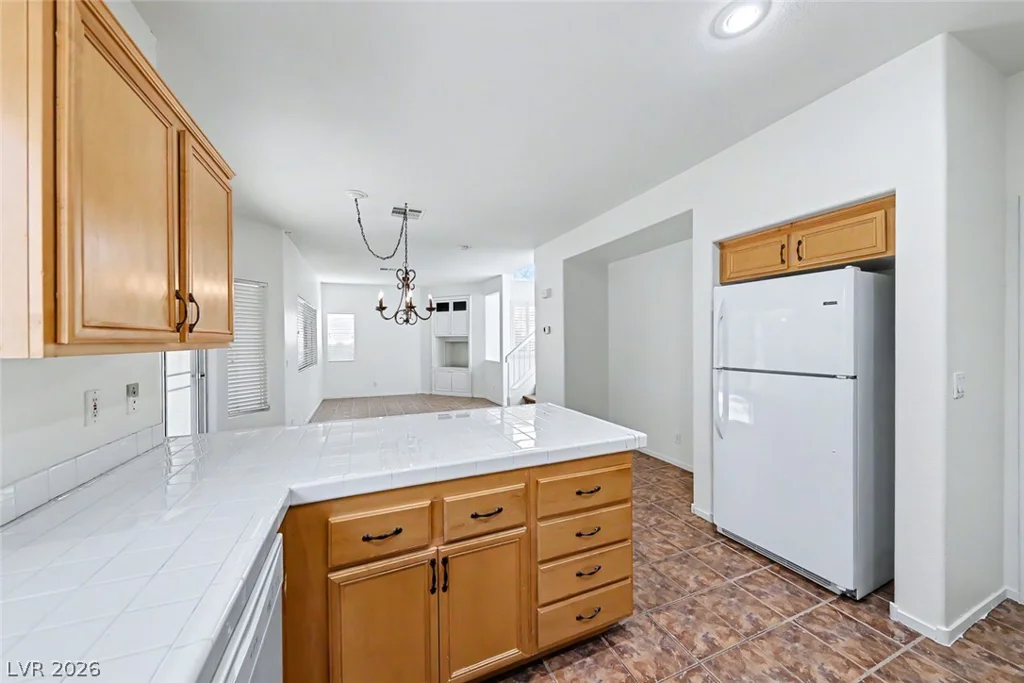 999 Whispering Grove, Las Vegas, NV 89123