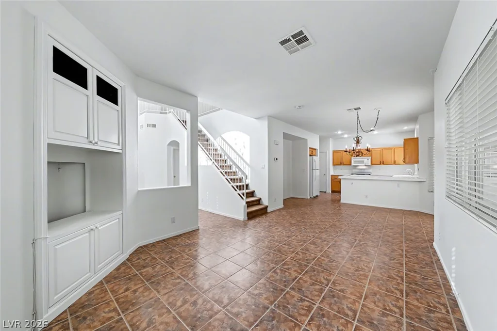 999 Whispering Grove, Las Vegas, NV 89123