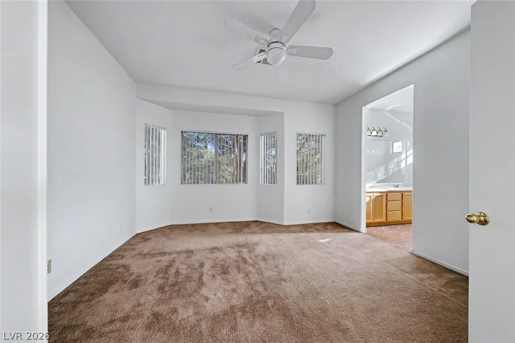 999 Whispering Grove, Las Vegas, NV 89123