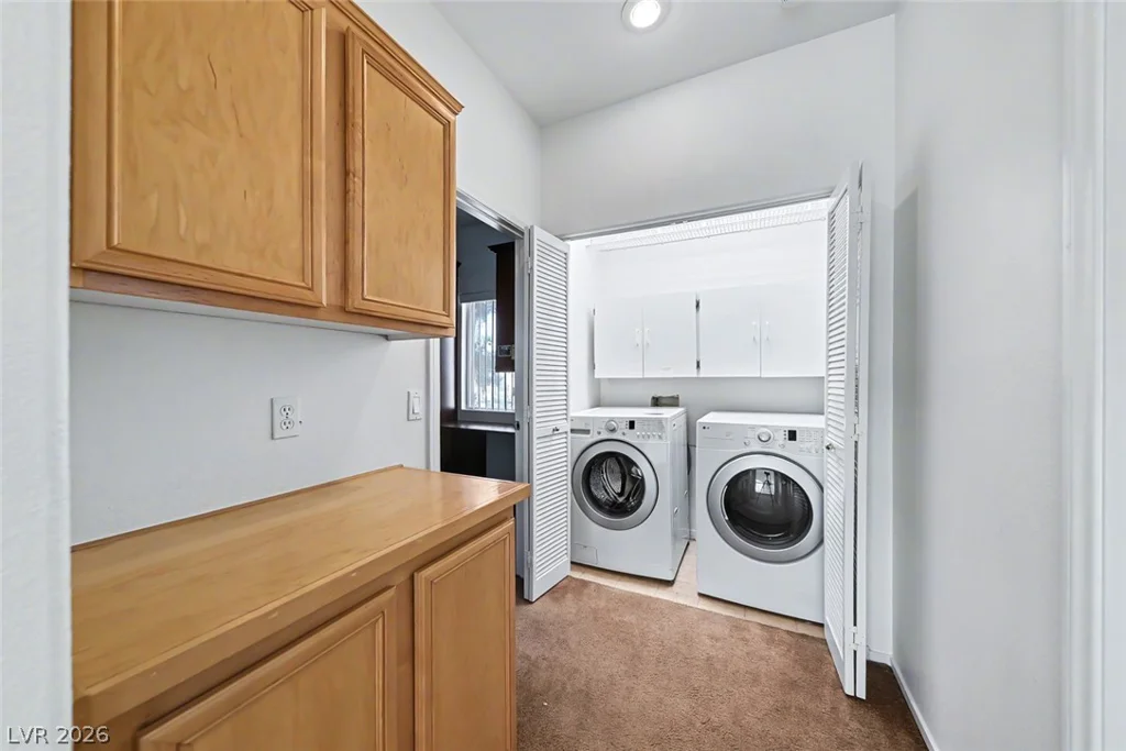 999 Whispering Grove, Las Vegas, NV 89123