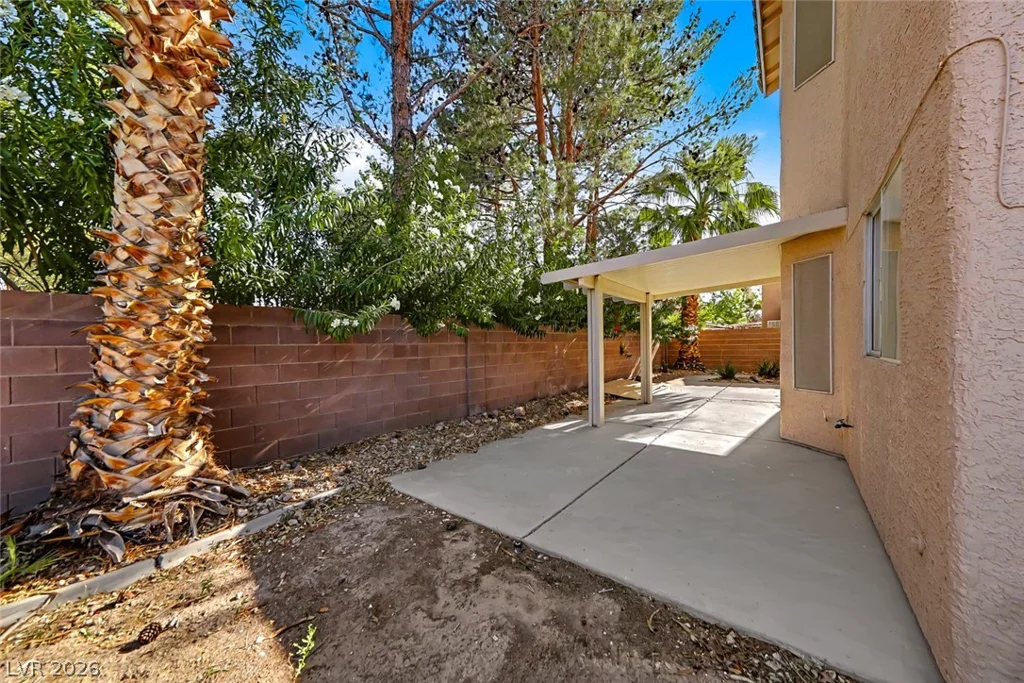 999 Whispering Grove, Las Vegas, NV 89123