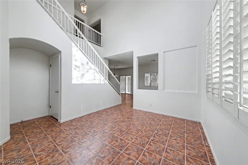999 Whispering Grove, Las Vegas, NV 89123