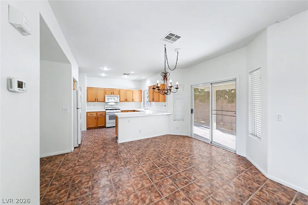999 Whispering Grove, Las Vegas, NV 89123