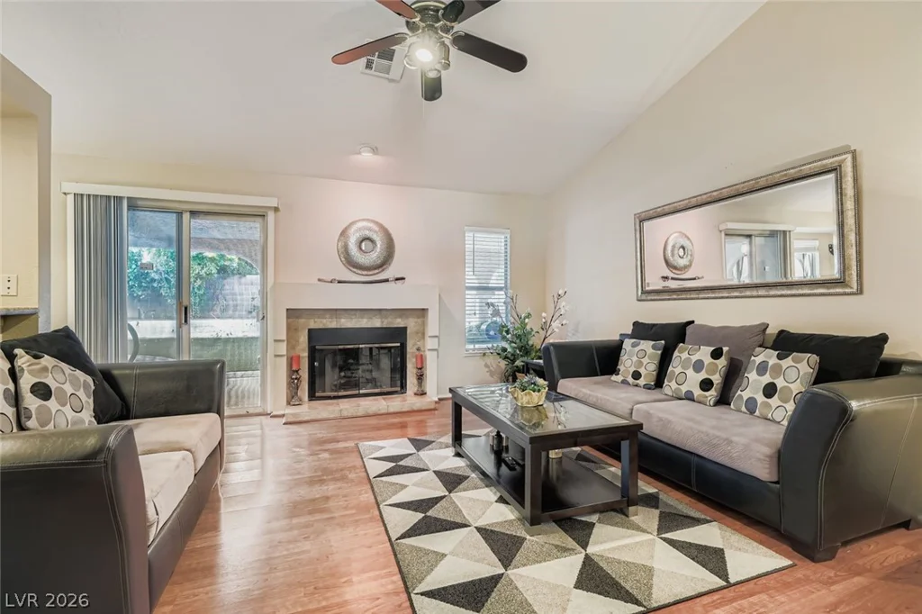 405 Donner Pass, Henderson, NV 89014