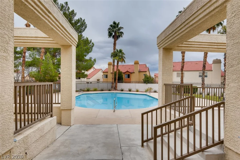 405 Donner Pass, Henderson, NV 89014