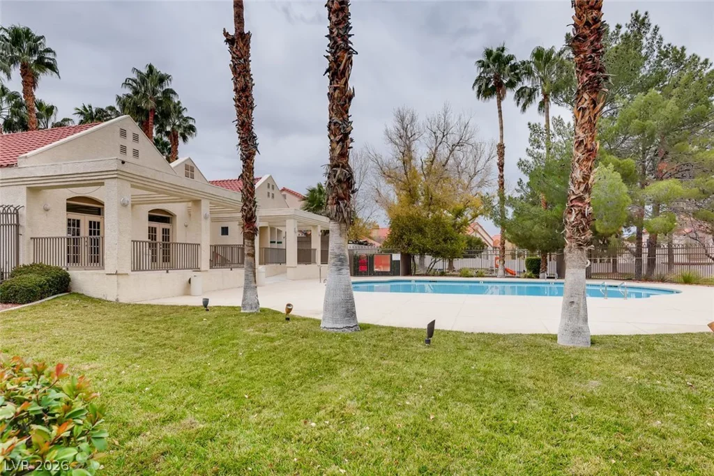405 Donner Pass, Henderson, NV 89014