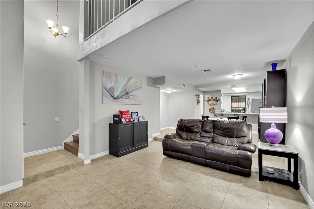 804 Pepperwood, Las Vegas, NV 89107