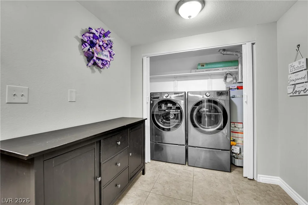 804 Pepperwood, Las Vegas, NV 89107