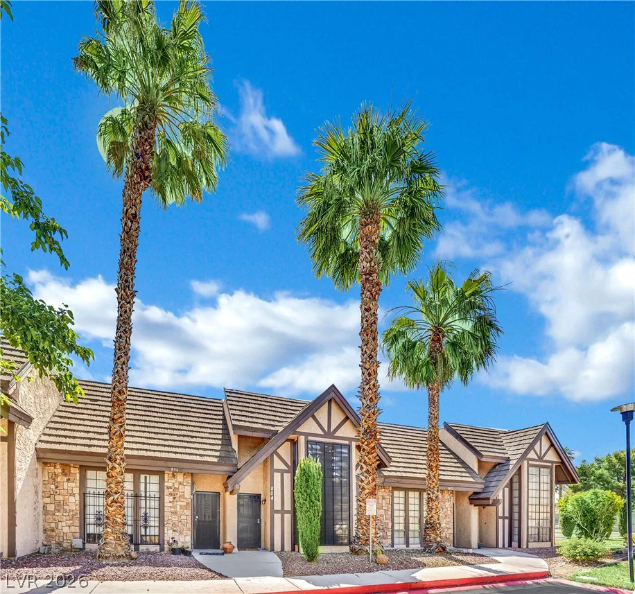 804 Pepperwood, Las Vegas, NV 89107