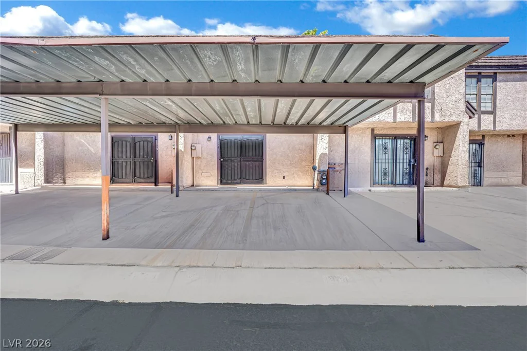 804 Pepperwood, Las Vegas, NV 89107
