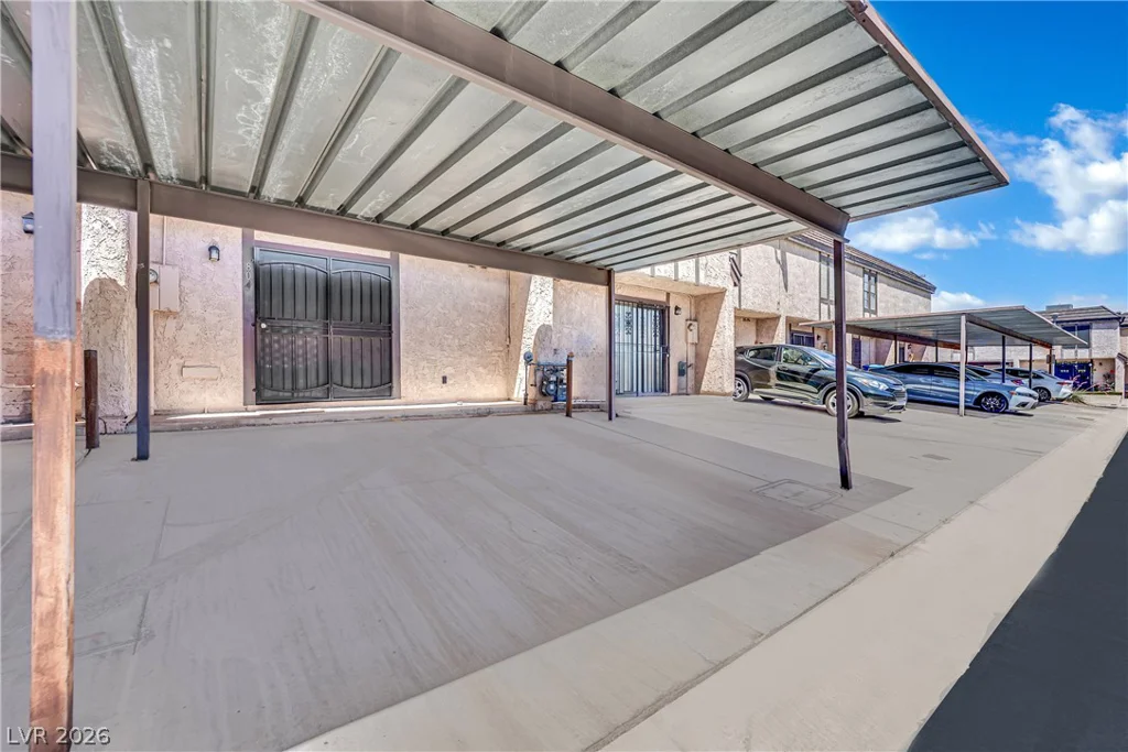 804 Pepperwood, Las Vegas, NV 89107
