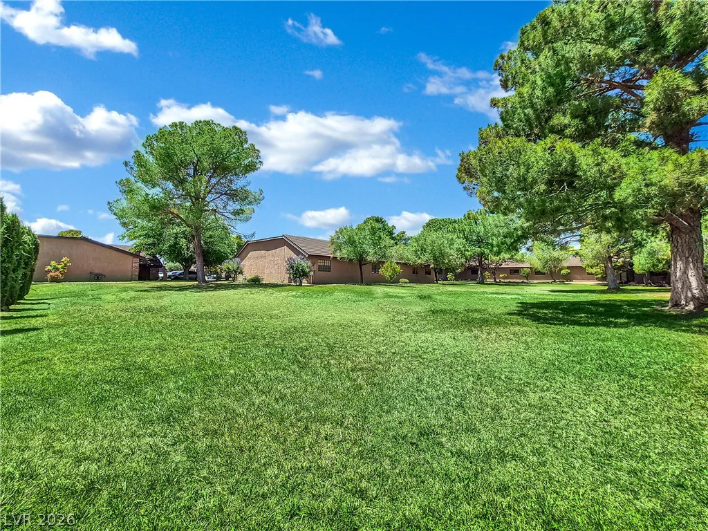 804 Pepperwood, Las Vegas, NV 89107