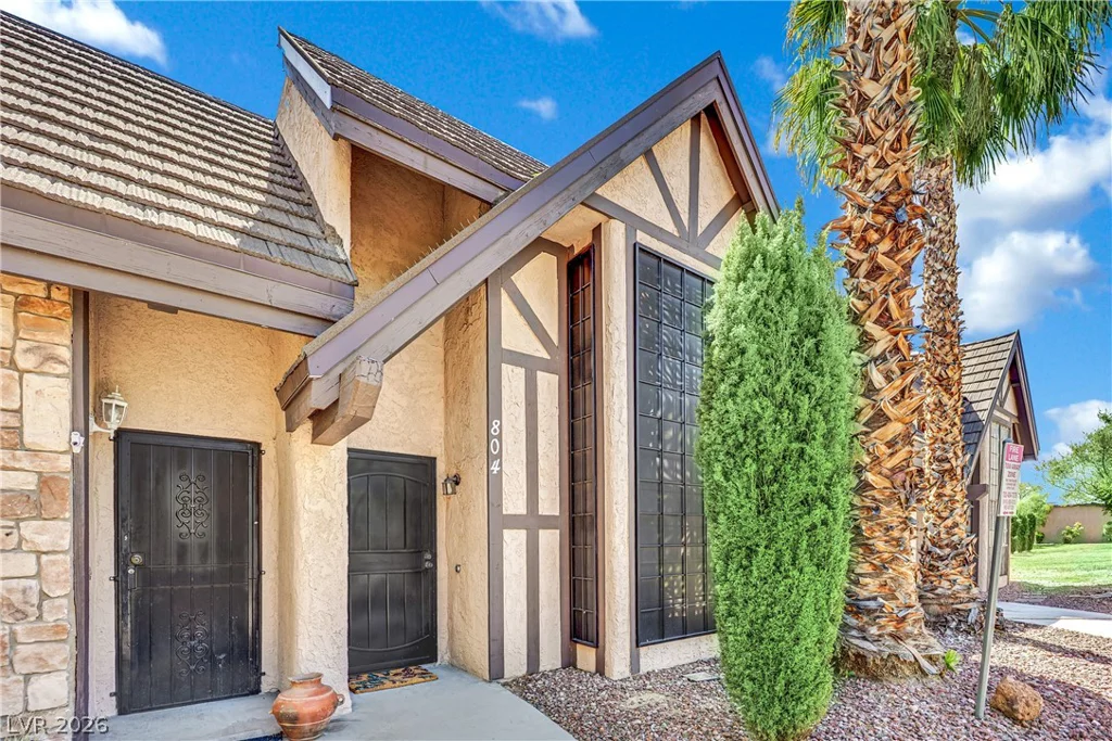 804 Pepperwood, Las Vegas, NV 89107