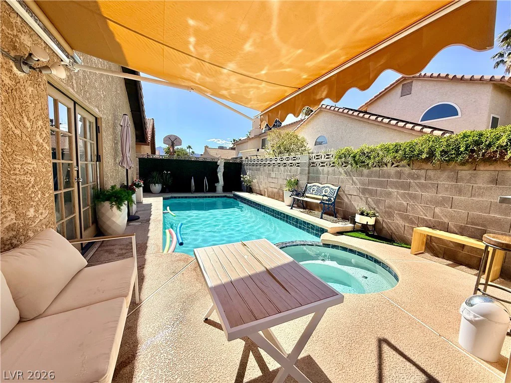 6408 Deadwood, Las Vegas, NV 89108