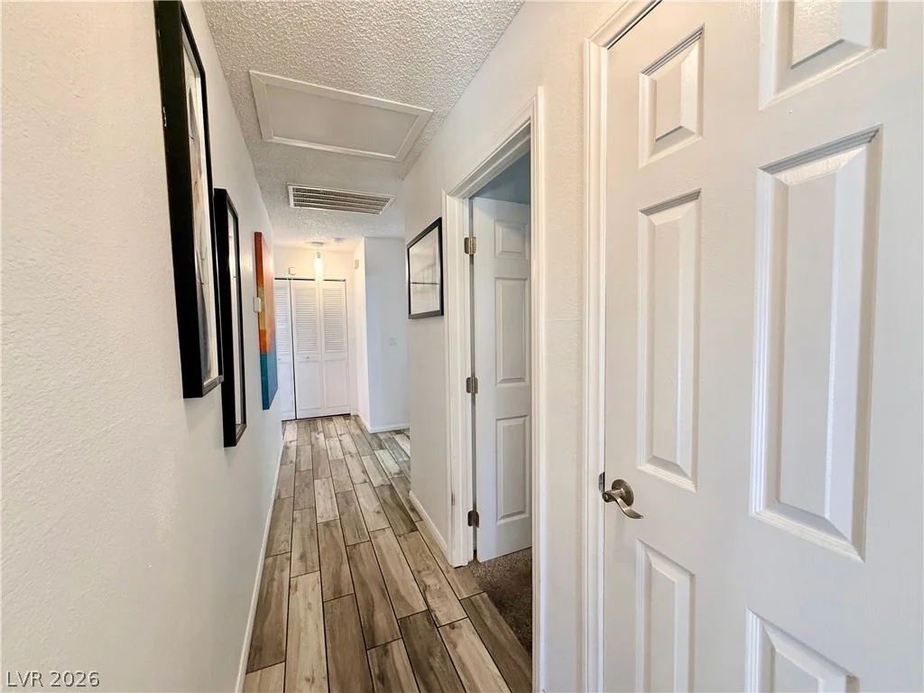 6408 Deadwood, Las Vegas, NV 89108