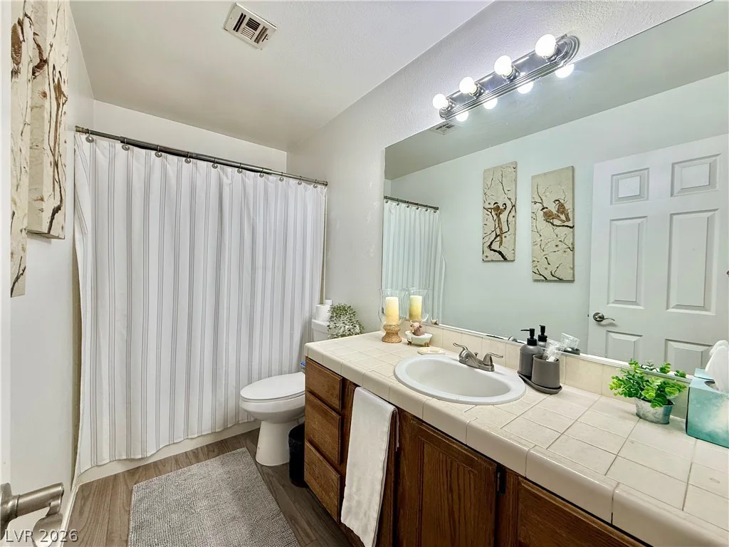 6408 Deadwood, Las Vegas, NV 89108