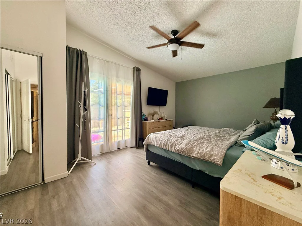 6408 Deadwood, Las Vegas, NV 89108