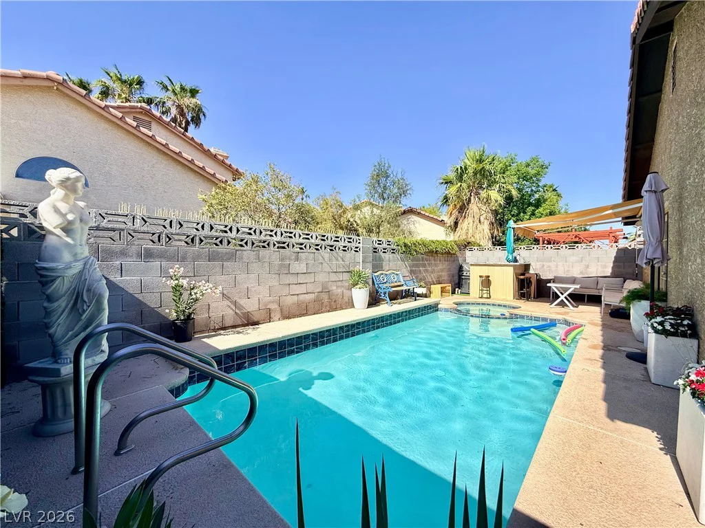 6408 Deadwood, Las Vegas, NV 89108