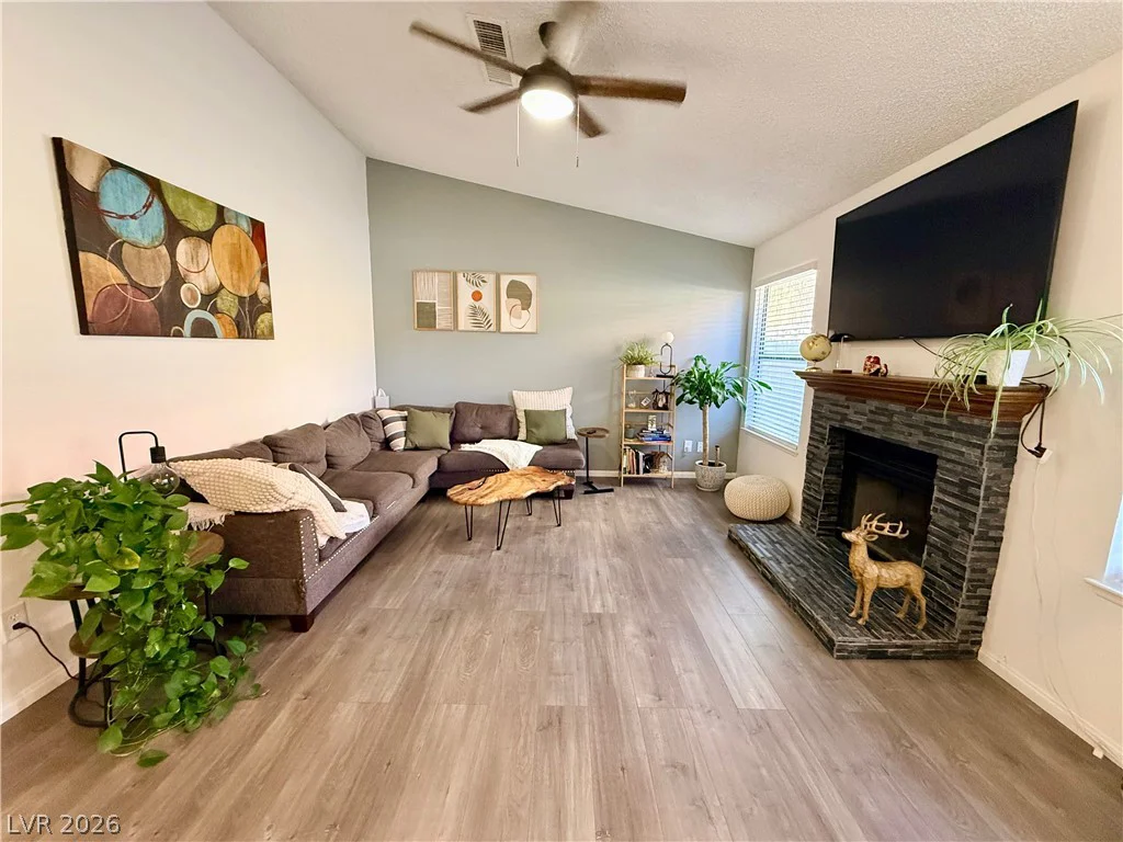 6408 Deadwood, Las Vegas, NV 89108