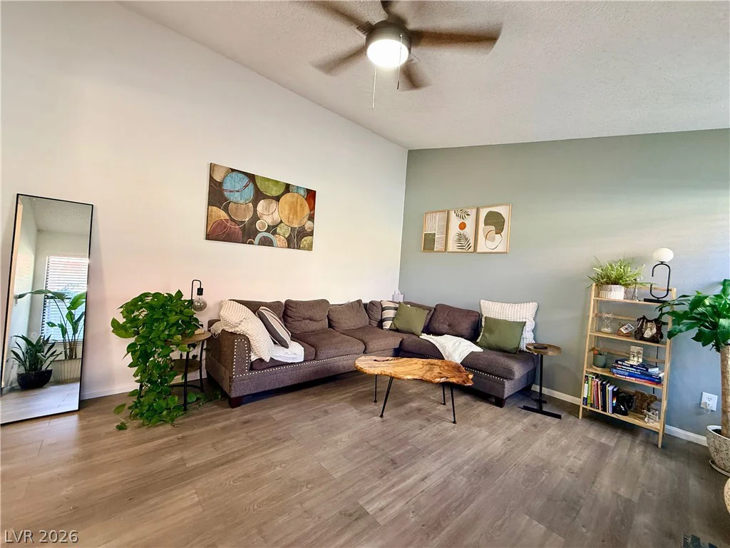 6408 Deadwood, Las Vegas, NV 89108
