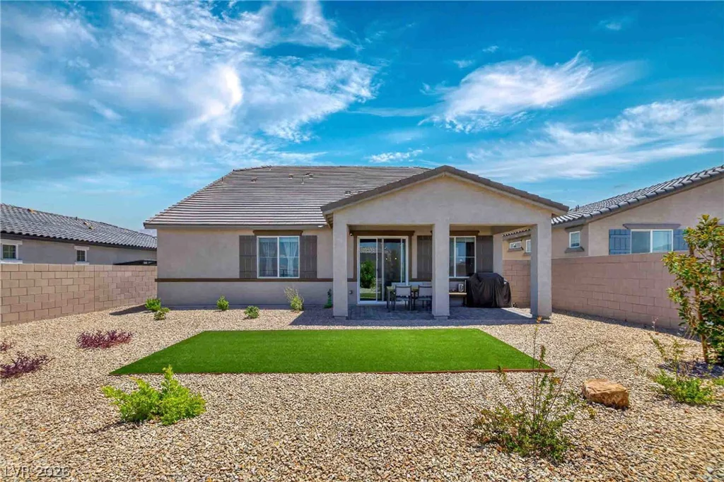 312 Parawan, Henderson, NV 89015