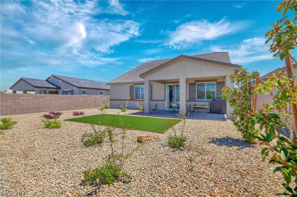 312 Parawan, Henderson, NV 89015