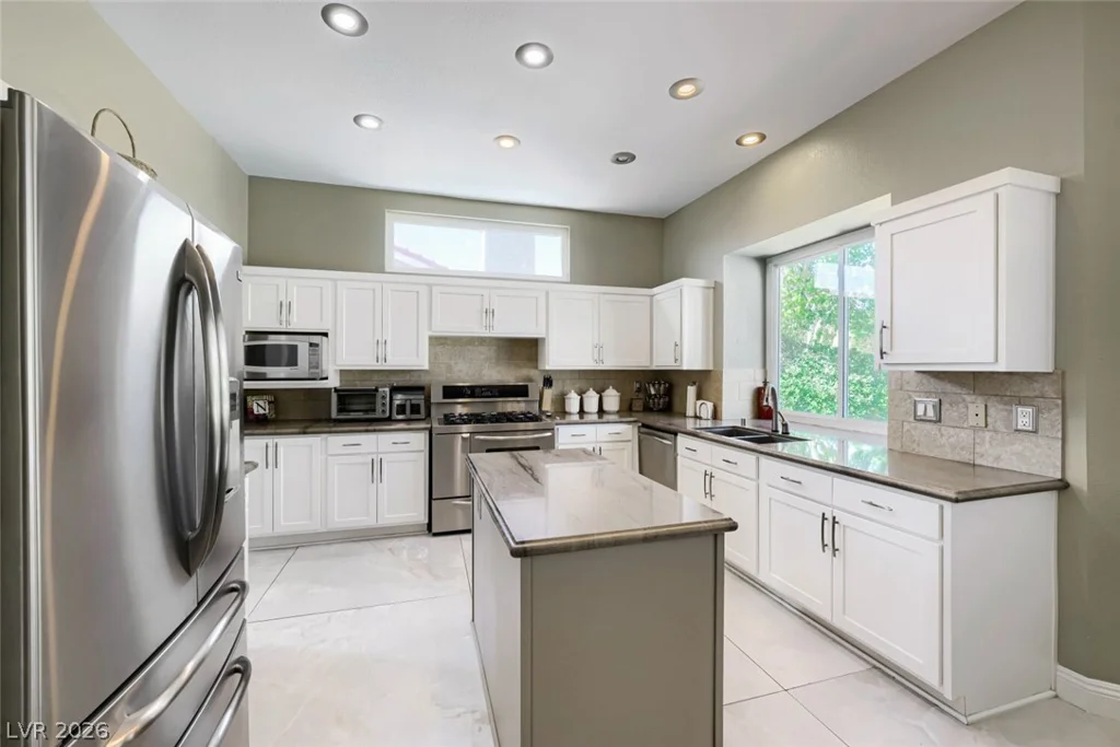 2913 Channel Rock, Las Vegas, NV 89117