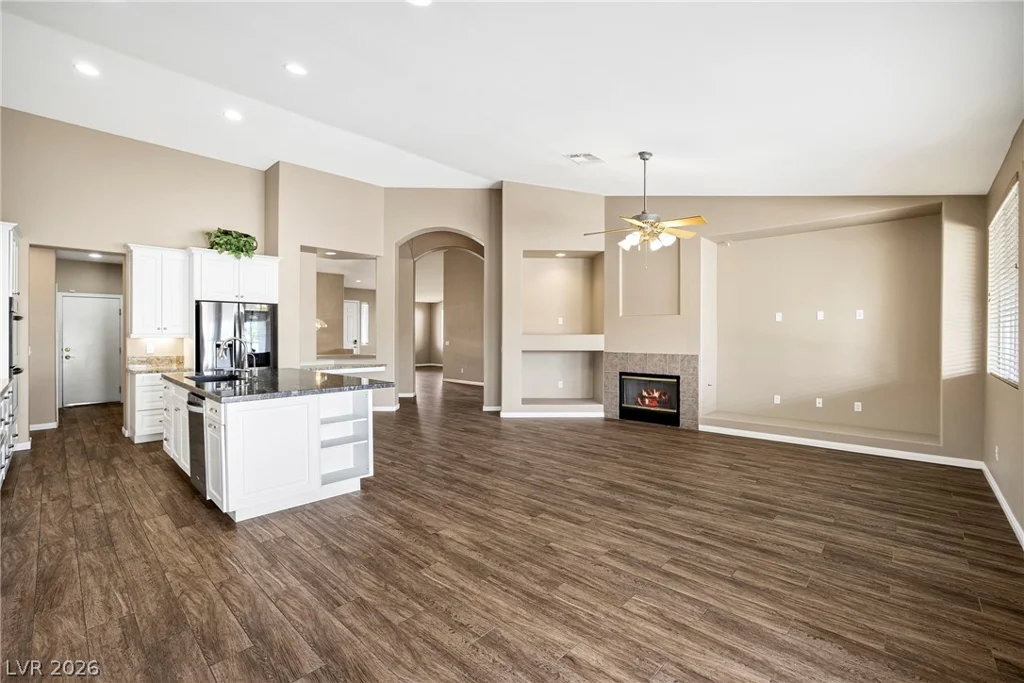 348 Quiet Harbor, Henderson, NV 89052