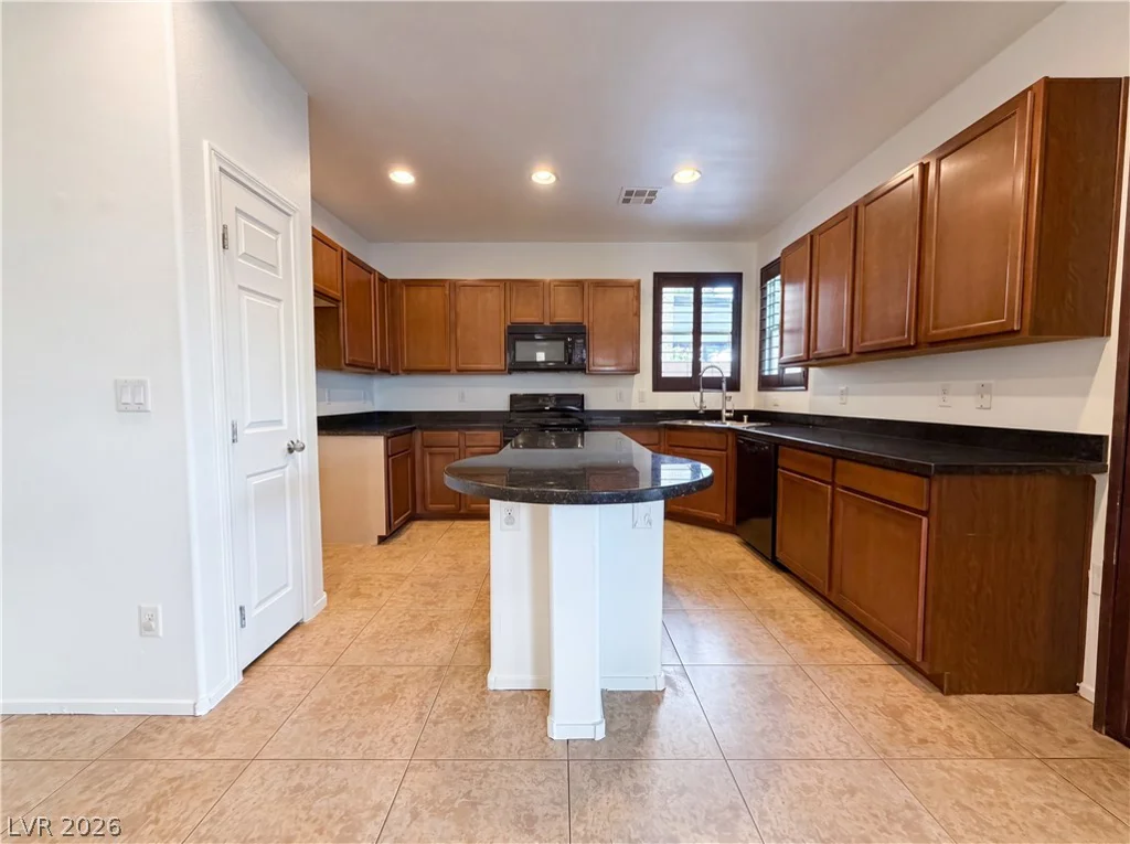 7478 Benlomond, Las Vegas, NV 89179
