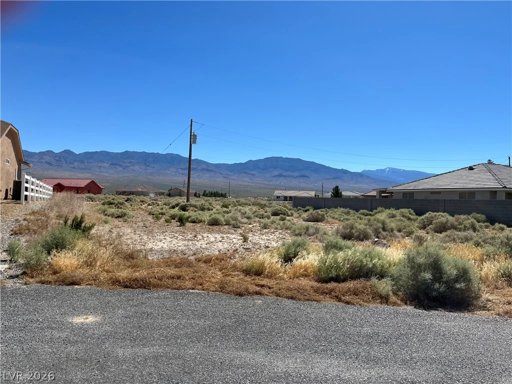 1561 Big Oak, Pahrump, NV 89060