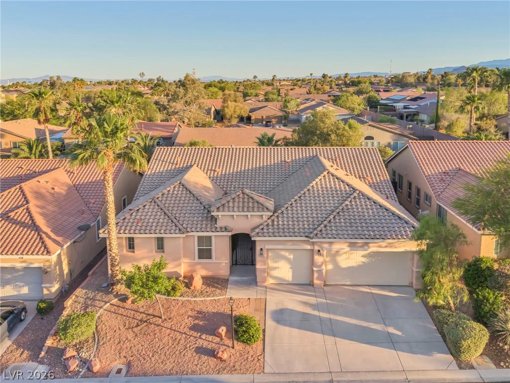 8213 Weeping Springs, Las Vegas, NV 89131