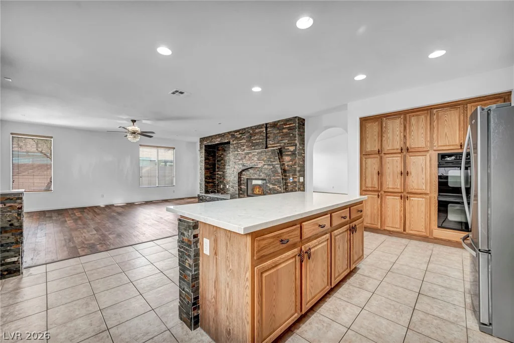 8213 Weeping Springs, Las Vegas, NV 89131