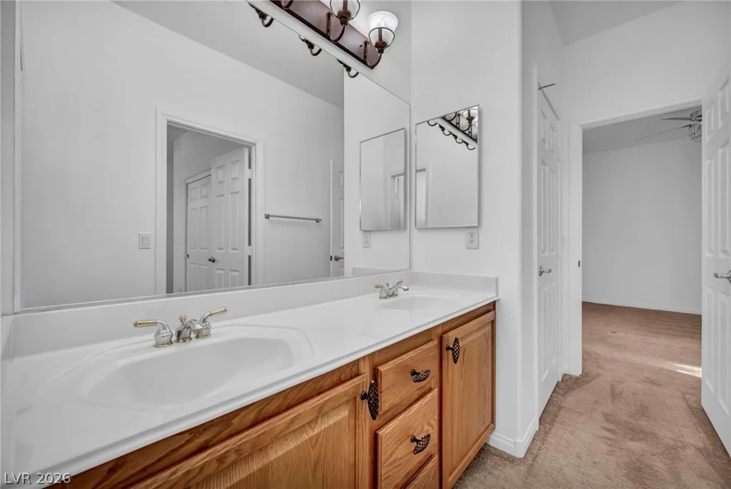 8213 Weeping Springs, Las Vegas, NV 89131