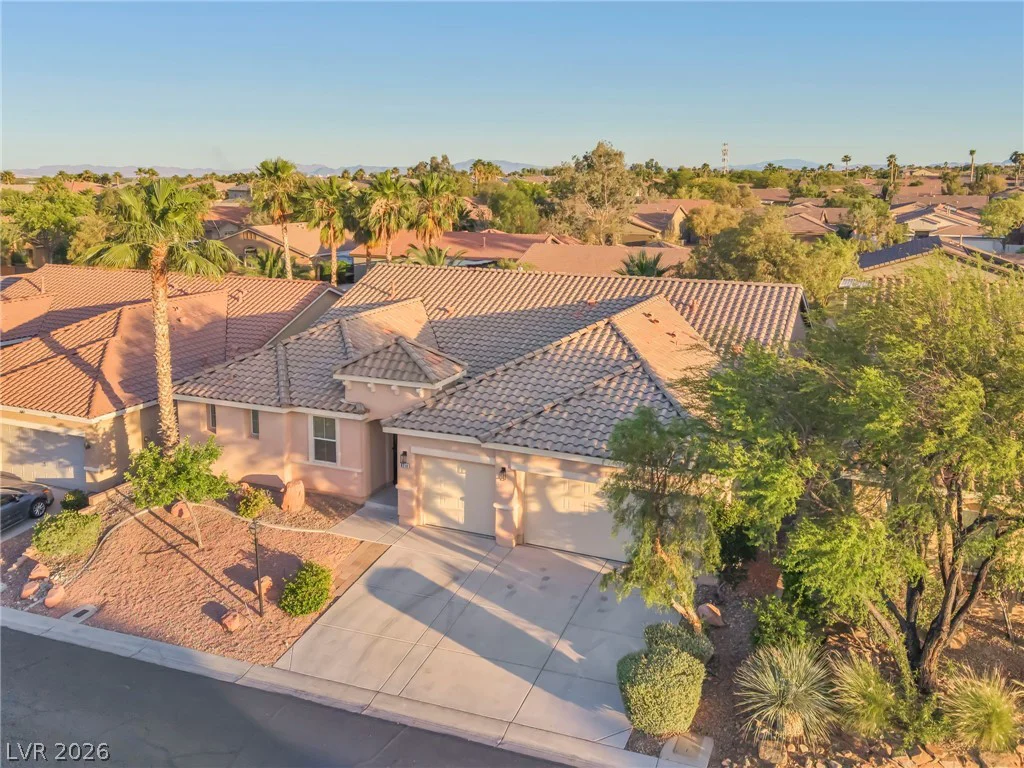 8213 Weeping Springs, Las Vegas, NV 89131