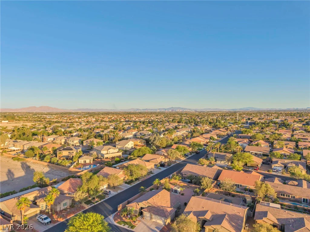 8213 Weeping Springs, Las Vegas, NV 89131