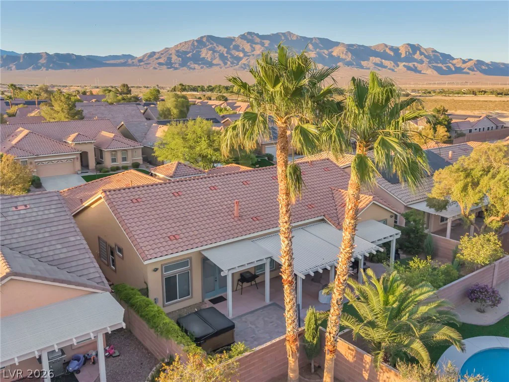 8213 Weeping Springs, Las Vegas, NV 89131