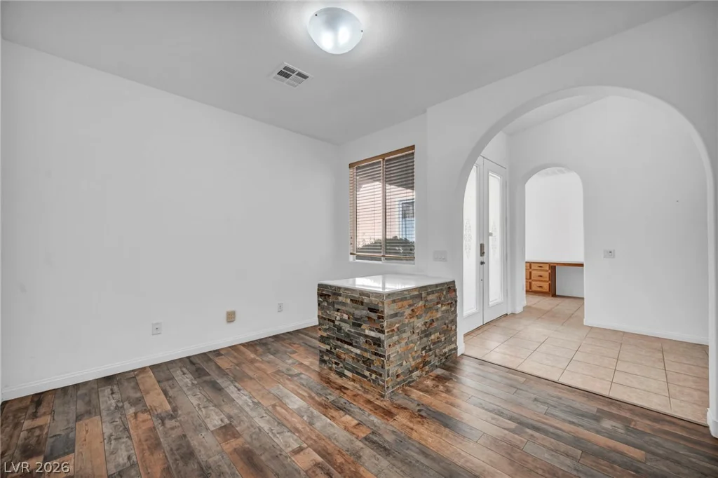8213 Weeping Springs, Las Vegas, NV 89131