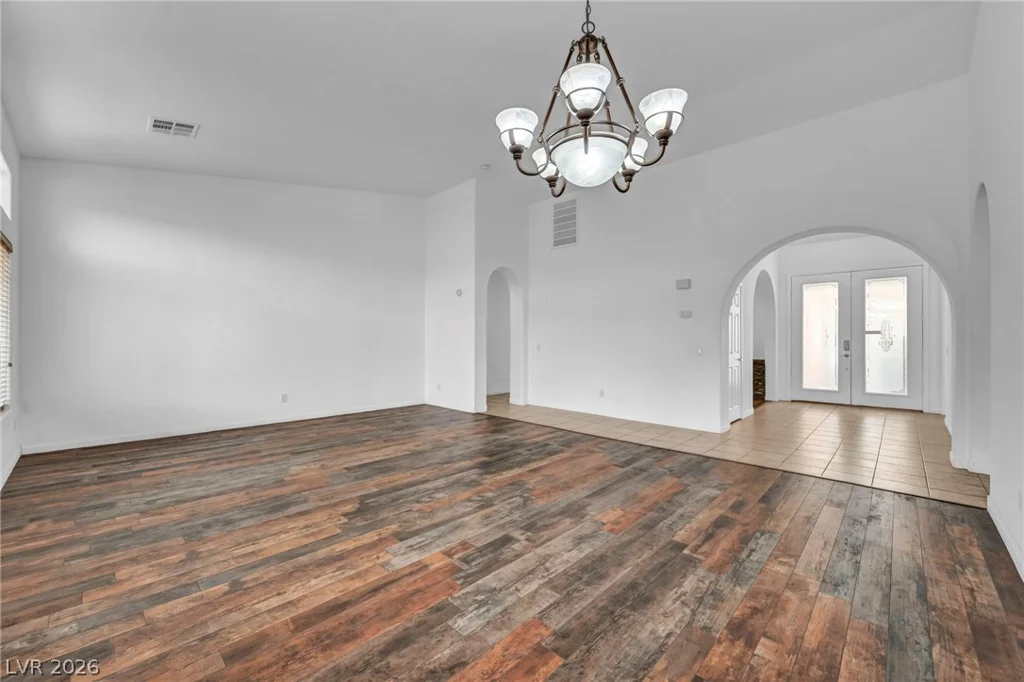 8213 Weeping Springs, Las Vegas, NV 89131