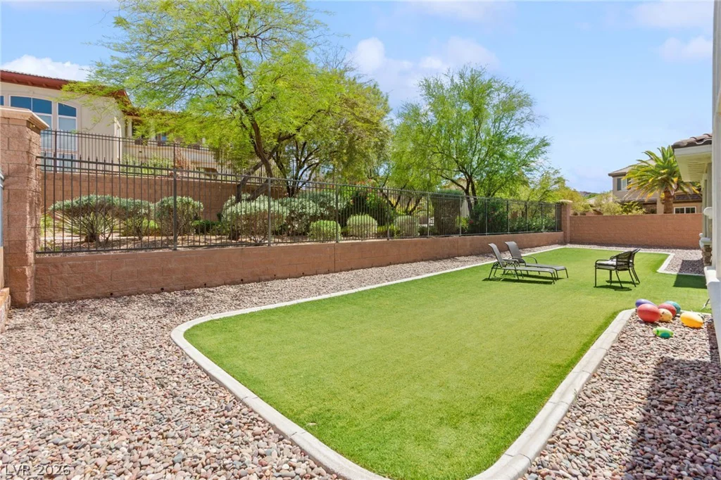 1389 ENCHANTED RIVER, Henderson, NV 89012