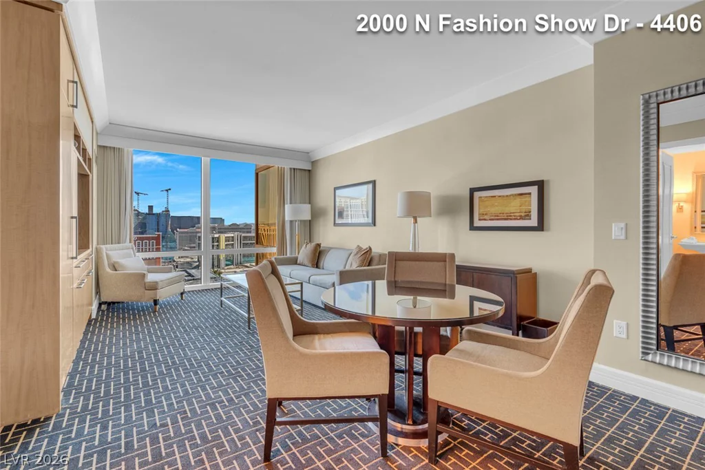 2000 FASHION SHOW, Las Vegas, NV 89109