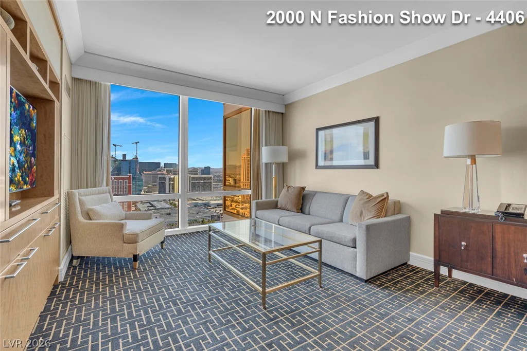 2000 FASHION SHOW, Las Vegas, NV 89109